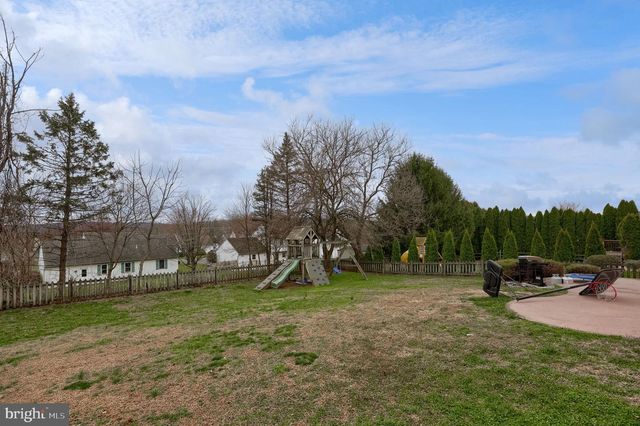 65 SUNRISE LN, Reinholds, PA 17569