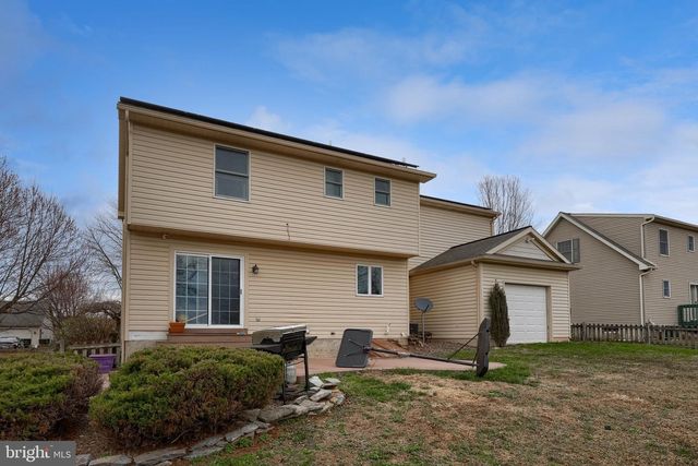 65 SUNRISE LN, Reinholds, PA 17569