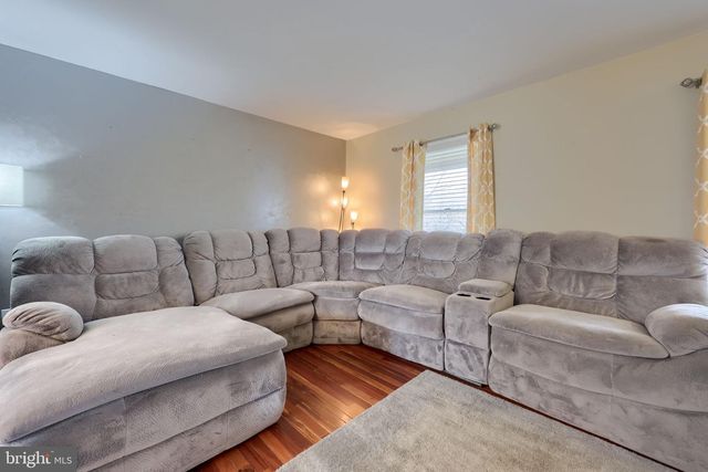 65 SUNRISE LN, Reinholds, PA 17569