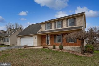 65 SUNRISE LN, Reinholds, PA 17569