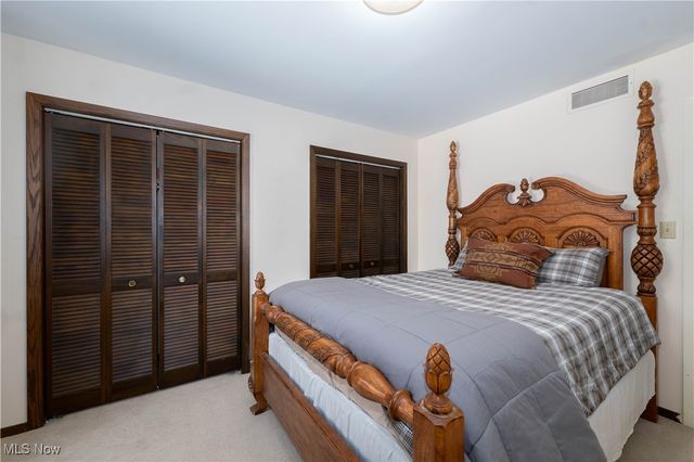 3077 Fair Oaks Drive, Norton, OH 44203