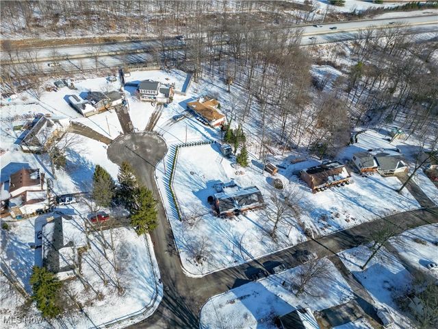 3077 Fair Oaks Drive, Norton, OH 44203