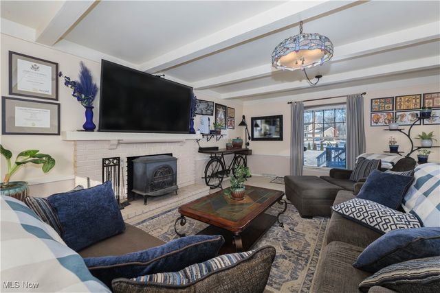 3077 Fair Oaks Drive, Norton, OH 44203