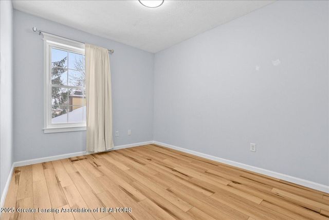 2901 Staten 14, Lansing, MI 48910