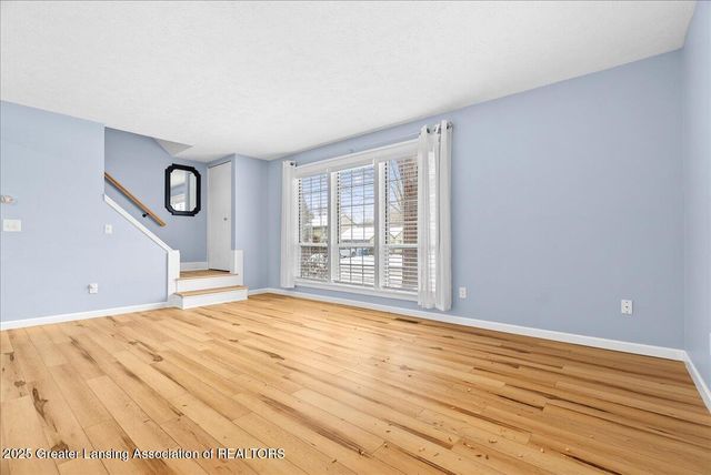 2901 Staten 14, Lansing, MI 48910