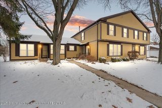 2901 Staten 14, Lansing, MI 48910