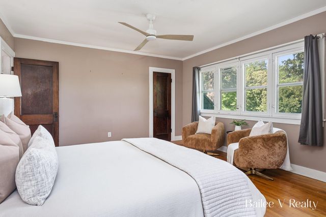 910 Benjamin Avenue Se, City Of Grand Rapids, MI 49506