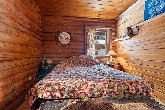 W2757 COUNTY ROAD B, Marinette, WI 54143