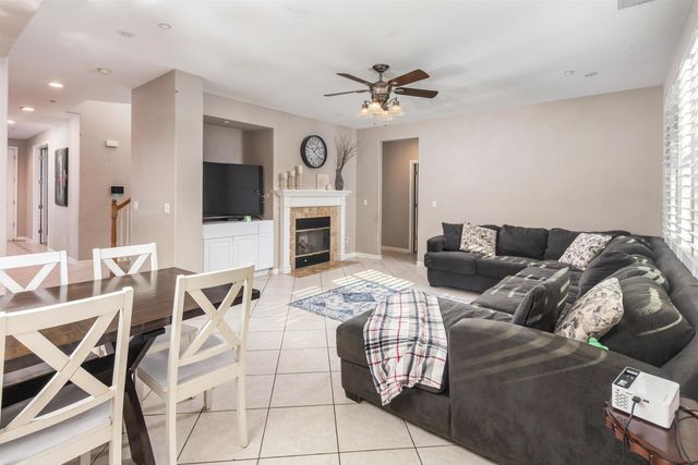 1382 Clay Ct, Brentwood, CA 94513