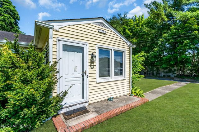 300 Whitesville Road, Jackson, NJ 08527