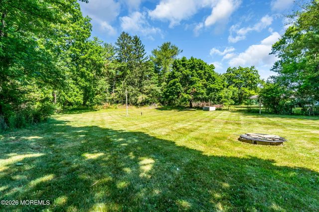 300 Whitesville Road, Jackson, NJ 08527