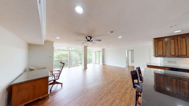 1414 Continental Drive, Chattanooga, TN 37405