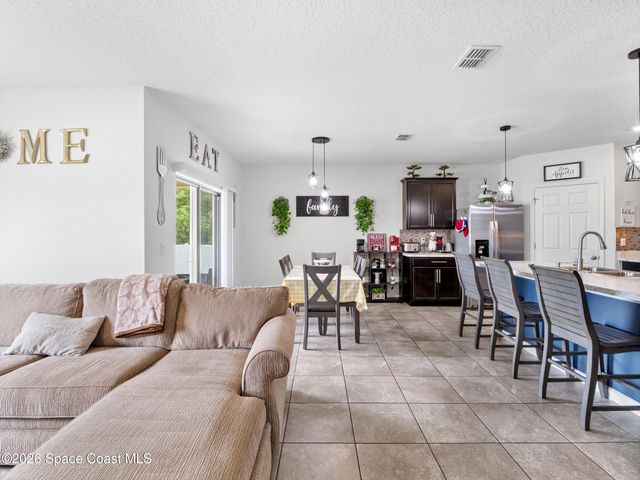 104 Carmelite Avenue NW, Palm Bay, FL 32907