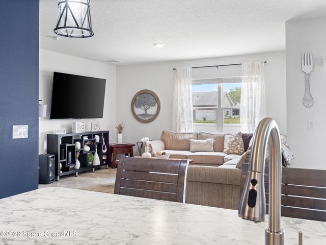 104 Carmelite Avenue NW, Palm Bay, FL 32907