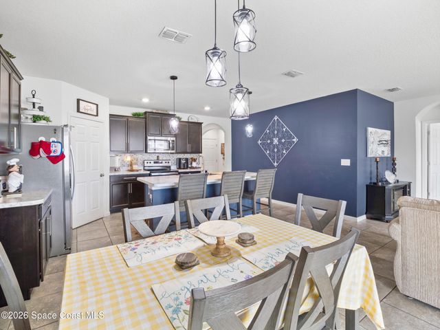 104 Carmelite Avenue NW, Palm Bay, FL 32907