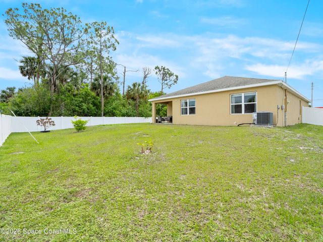 104 Carmelite Avenue NW, Palm Bay, FL 32907