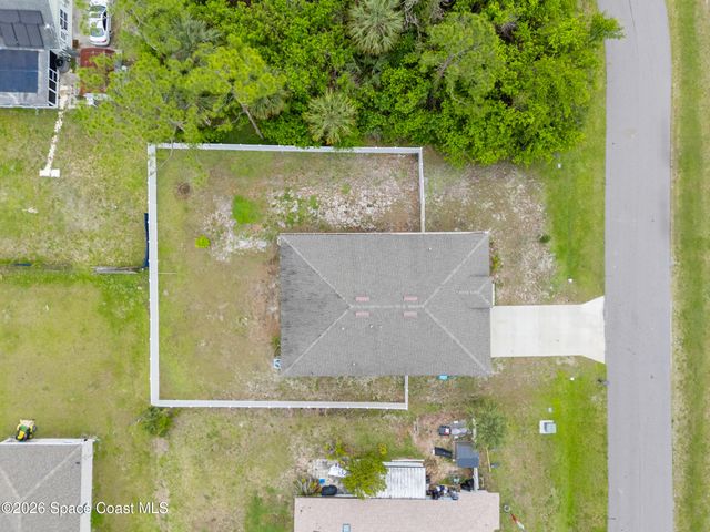 104 Carmelite Avenue NW, Palm Bay, FL 32907