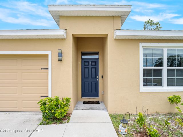 104 Carmelite Avenue NW, Palm Bay, FL 32907