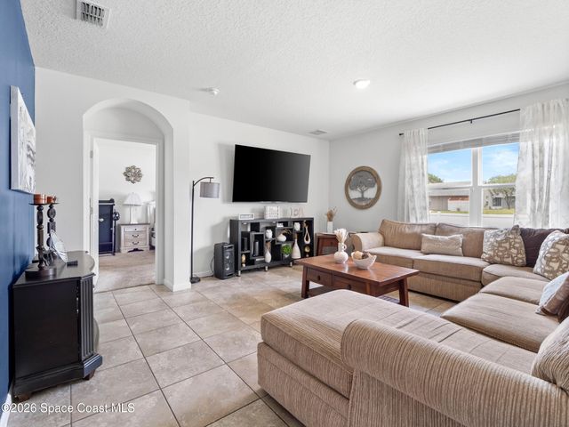 104 Carmelite Avenue NW, Palm Bay, FL 32907