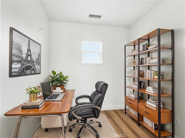 7927 Glide Path Court, Chino, CA 91708