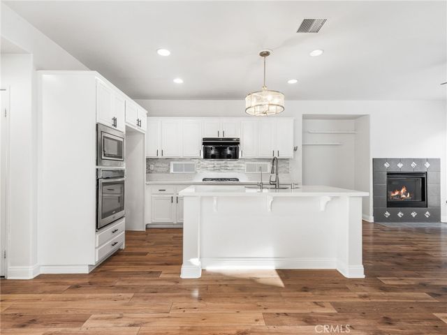 7927 Glide Path Court, Chino, CA 91708