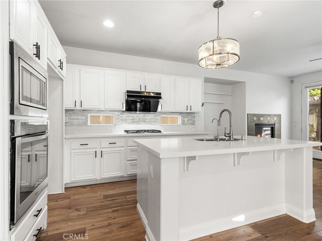 7927 Glide Path Court, Chino, CA 91708