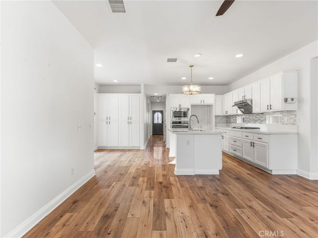 7927 Glide Path Court, Chino, CA 91708