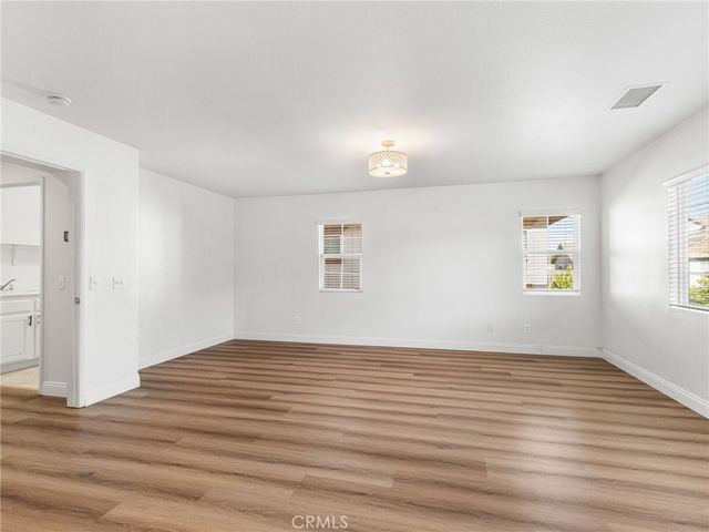 7927 Glide Path Court, Chino, CA 91708