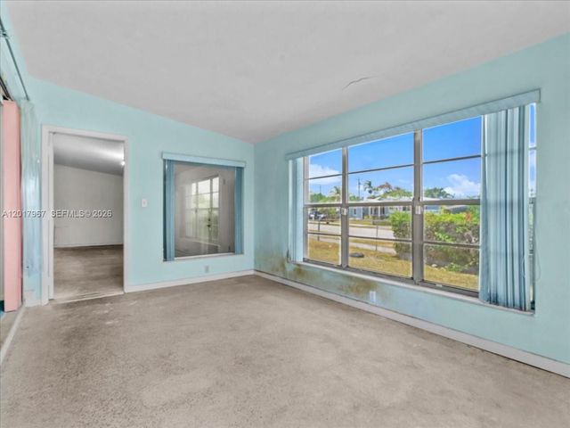 11901 SW 177th Ter, Miami, FL 33177