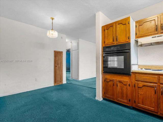 11901 SW 177th Ter, Miami, FL 33177