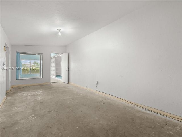 11901 SW 177th Ter, Miami, FL 33177