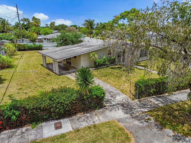 11901 SW 177th Ter, Miami, FL 33177