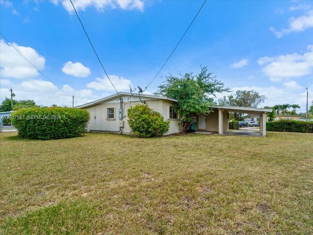 11901 SW 177th Ter, Miami, FL 33177