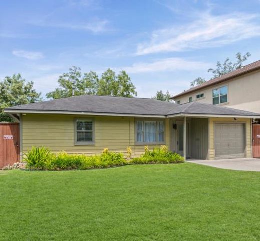 9618 Chatfield Street, Houston, TX 77025