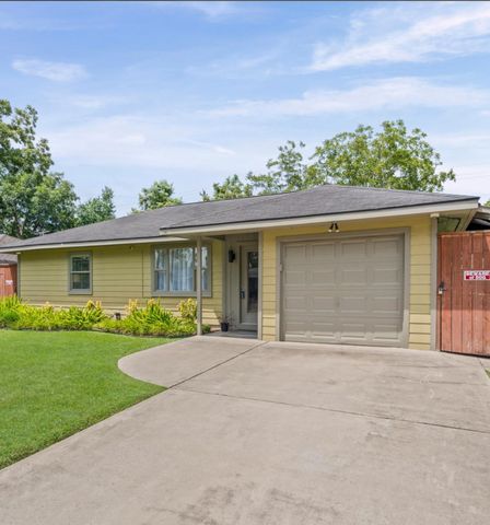 9618 Chatfield Street, Houston, TX 77025
