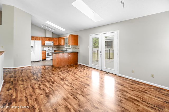 199 Lickskillet Dr, Shepherdsville, KY 40165