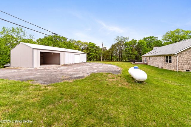 199 Lickskillet Dr, Shepherdsville, KY 40165