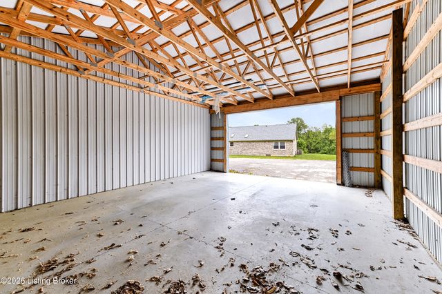 199 Lickskillet Dr, Shepherdsville, KY 40165