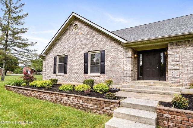 199 Lickskillet Dr, Shepherdsville, KY 40165