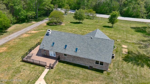 199 Lickskillet Dr, Shepherdsville, KY 40165