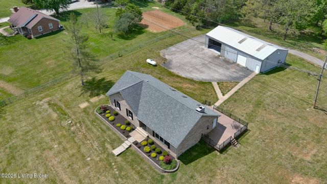 199 Lickskillet Dr, Shepherdsville, KY 40165