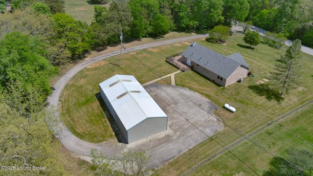 199 Lickskillet Dr, Shepherdsville, KY 40165