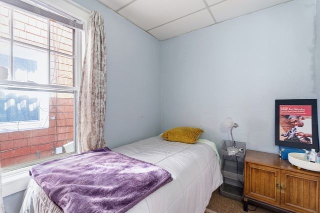 111 Adams St, Lynn, MA 01902
