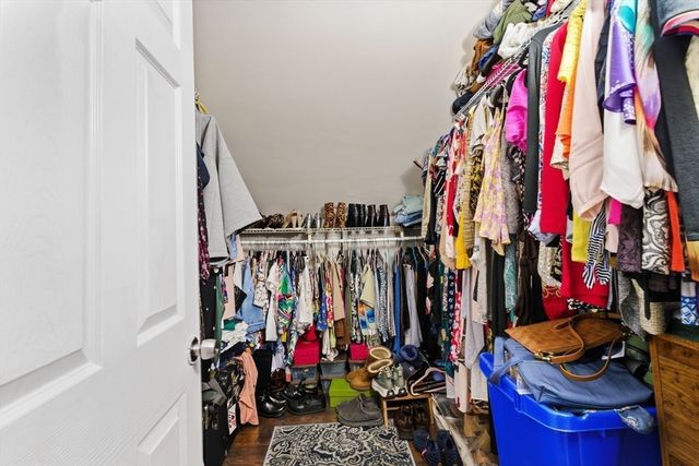 111 Adams St, Lynn, MA 01902