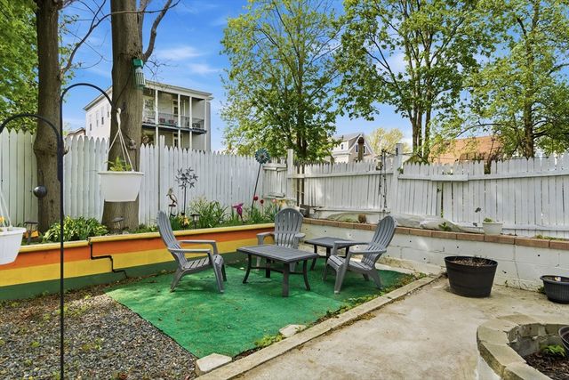 111 Adams St, Lynn, MA 01902