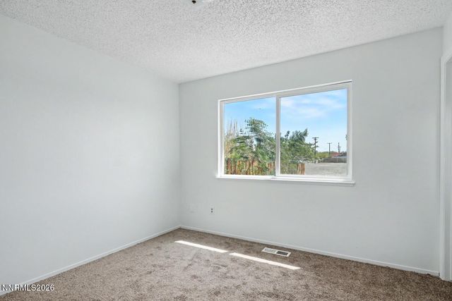 900 Joyce Court, Fallon, NV 89406