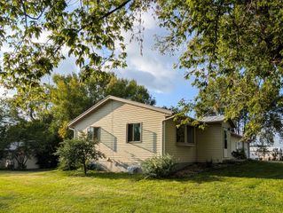 175 E 4th Street, Cottonwood, MN 56229