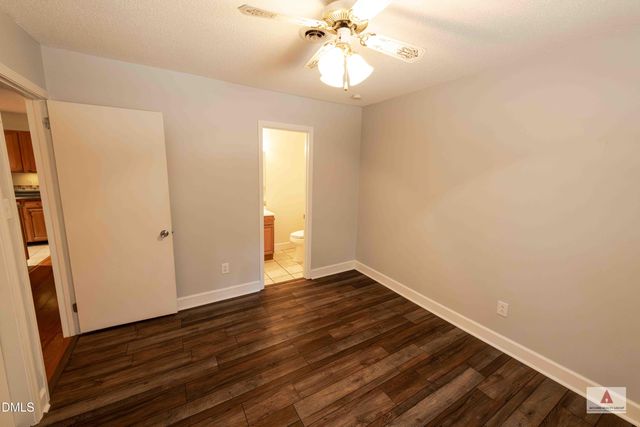 4 Winterberry Way, Chapel Hill, NC 27516