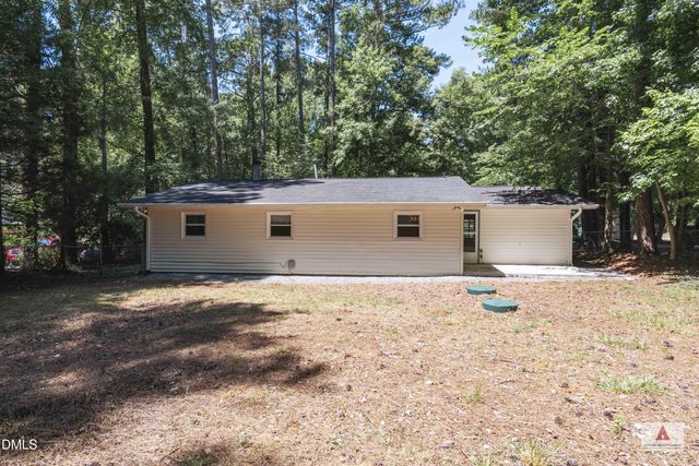 4 Winterberry Way, Chapel Hill, NC 27516