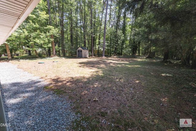 4 Winterberry Way, Chapel Hill, NC 27516